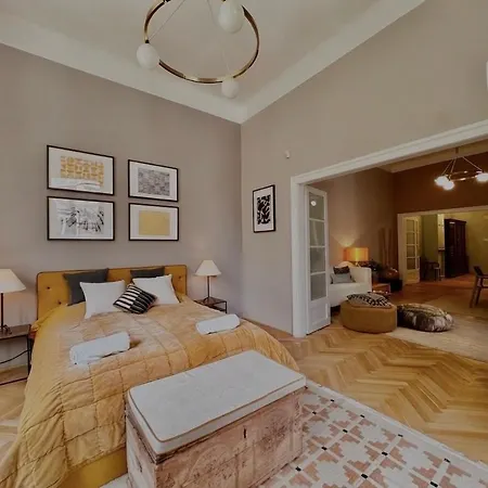Window - Ferenciek Apartmán Budapešť